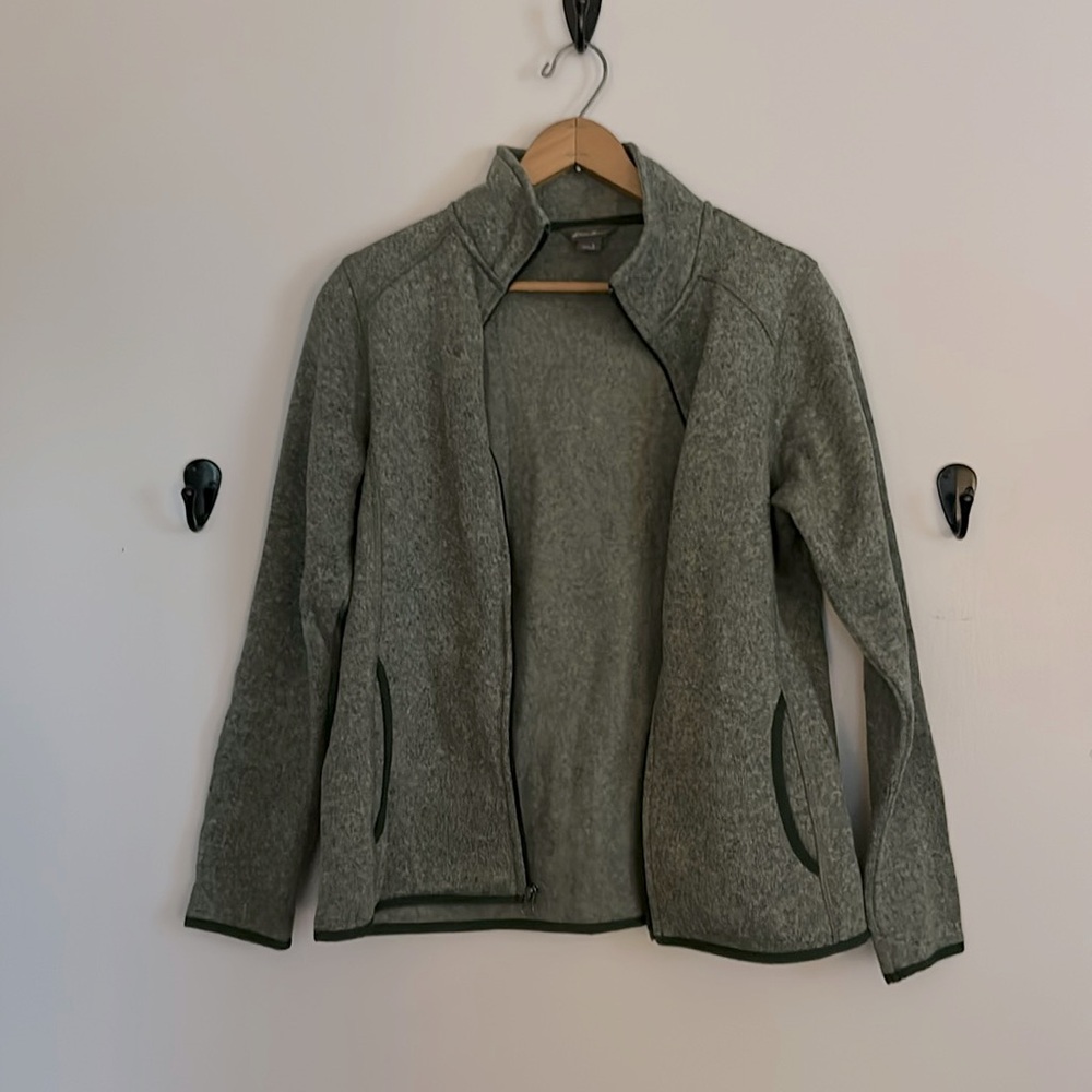 Like new Eddie Bauer women’s fleece